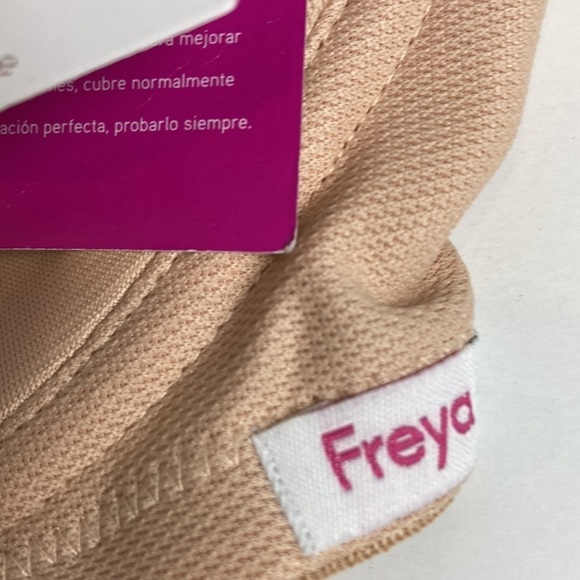 Freya Active NWT Core Underwire Supportive Sports Bra Tan Cream 36J Gym Workout - Picture 8 of 13
